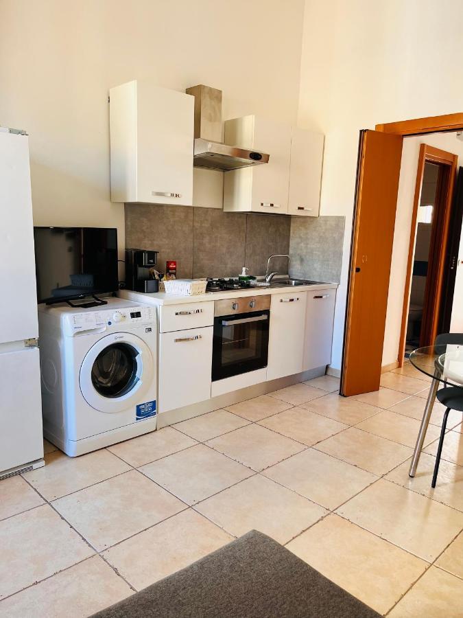 Mamo1 - Appartamento In Pieno Centro Citta Bari Exterior foto
