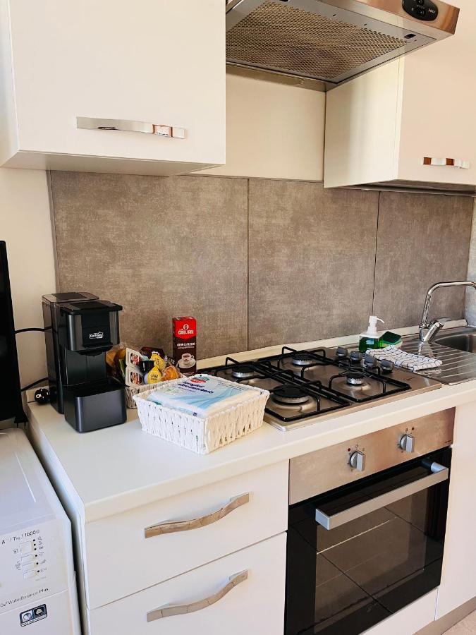 Mamo1 - Appartamento In Pieno Centro Citta Bari Exterior foto