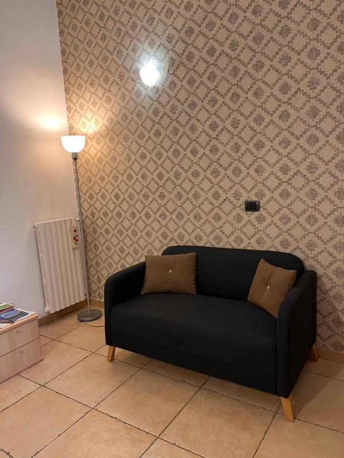 Mamo1 - Appartamento In Pieno Centro Citta Bari Exterior foto